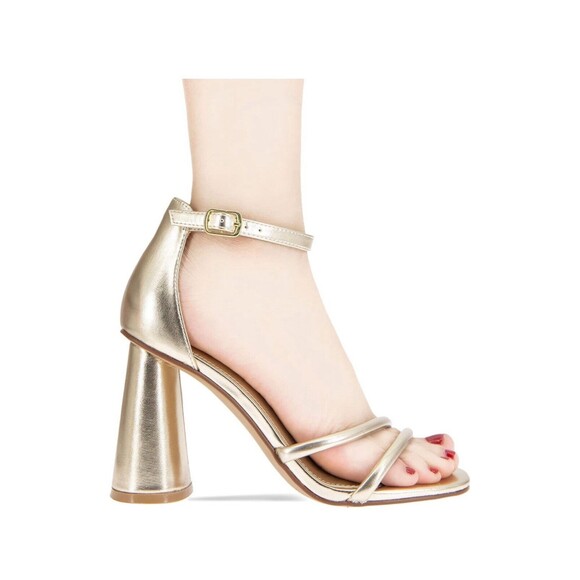 BCBGeneration Womens Patria Sandals SZ 11 Gold Easy Walk Heels Block Strap - Picture 3 of 10